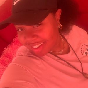 Meet your Posher, Jasmin